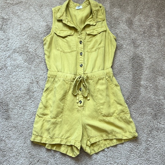 Nicole Miller Romper - Picture 1 of 8